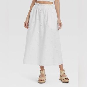Universal Thread Women's Eyelet Bubble Hem Skirt Size M